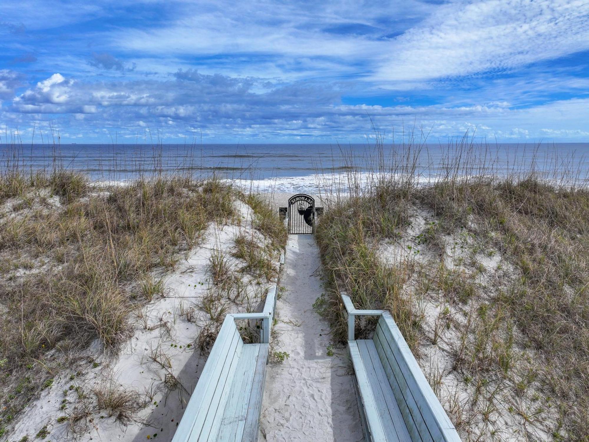 Seahorse Oceanfront Inn Neptune Beach Exterior foto