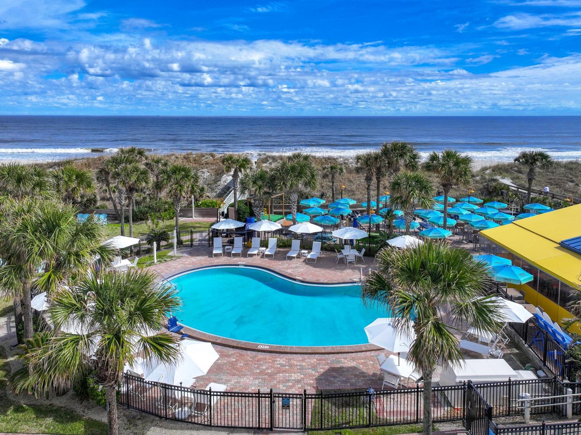 Seahorse Oceanfront Inn Neptune Beach Exterior foto